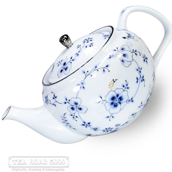 画像3: TEAROAD5000 青風花鳥 [ ティーポット 550cc ステンレス茶こし付 ] 日本製 (3)